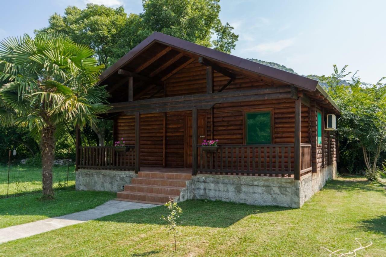 Wooden Village Resort Ponari Eksteriør billede
